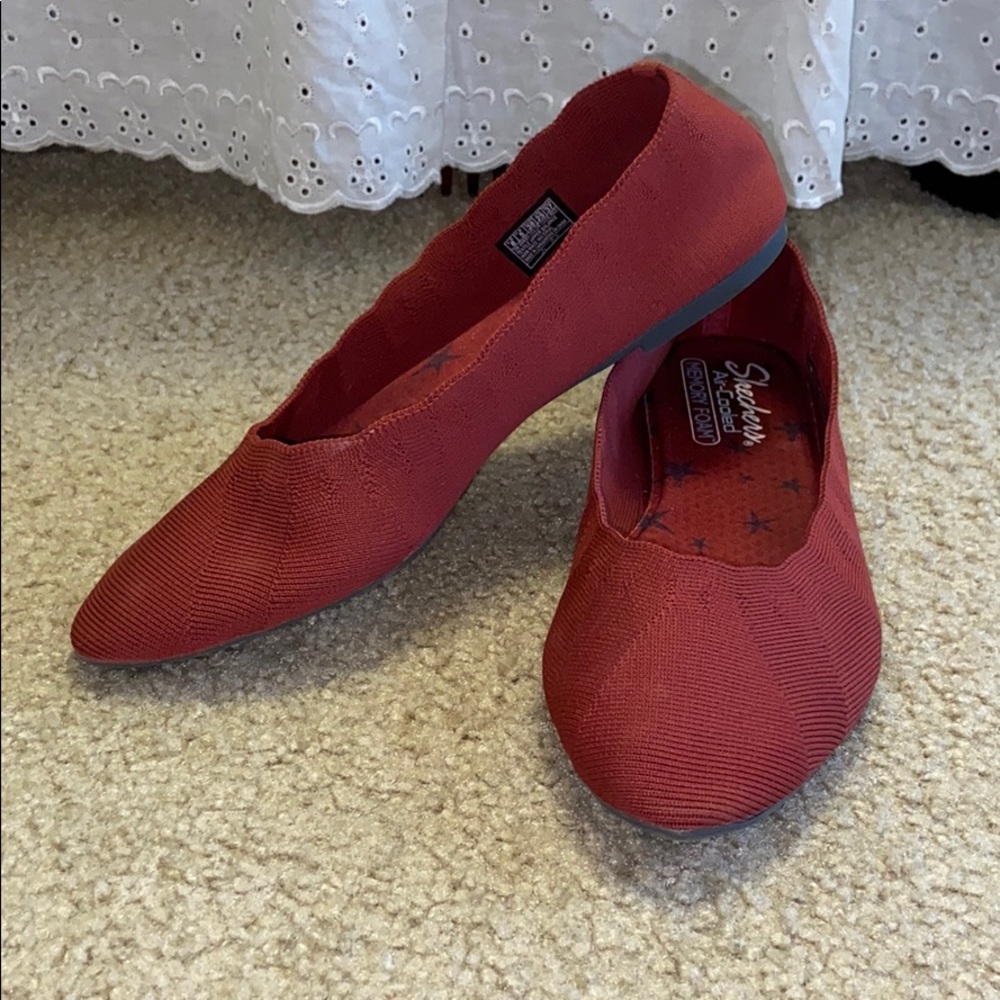 Skechers Flats size 8